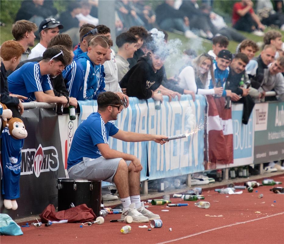 Herrenberg, Stadion, Aktiven-Pokalfinale, Bezirkspokal, TSV Kuppingen (blau) - T...