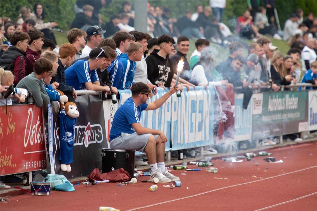 Herrenberg, Stadion, Aktiven-Pokalfinale, Bezirkspokal, TSV Kuppingen (blau) - T...
