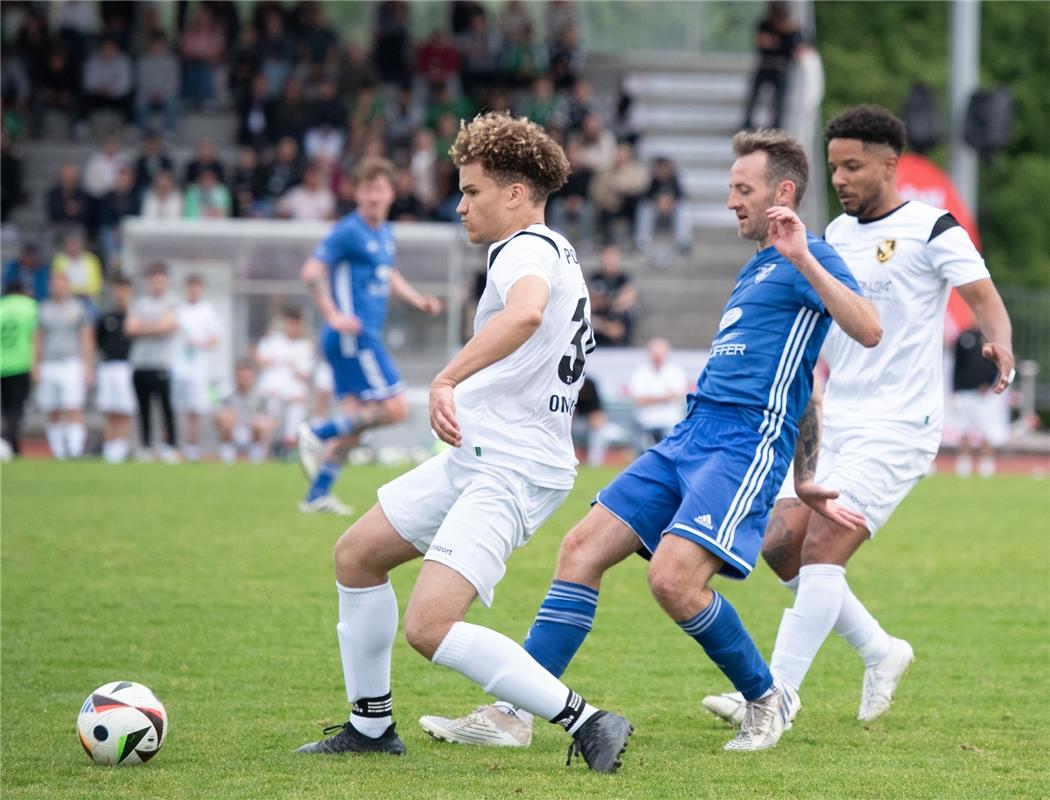 Herrenberg, Stadion, Aktiven-Pokalfinale, Bezirkspokal, TSV Kuppingen (blau) - T...