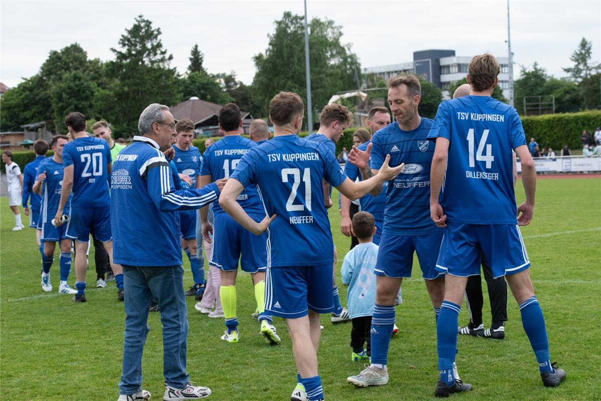 Herrenberg, Stadion, Aktiven-Pokalfinale, Bezirkspokal, TSV Kuppingen (blau) - T...