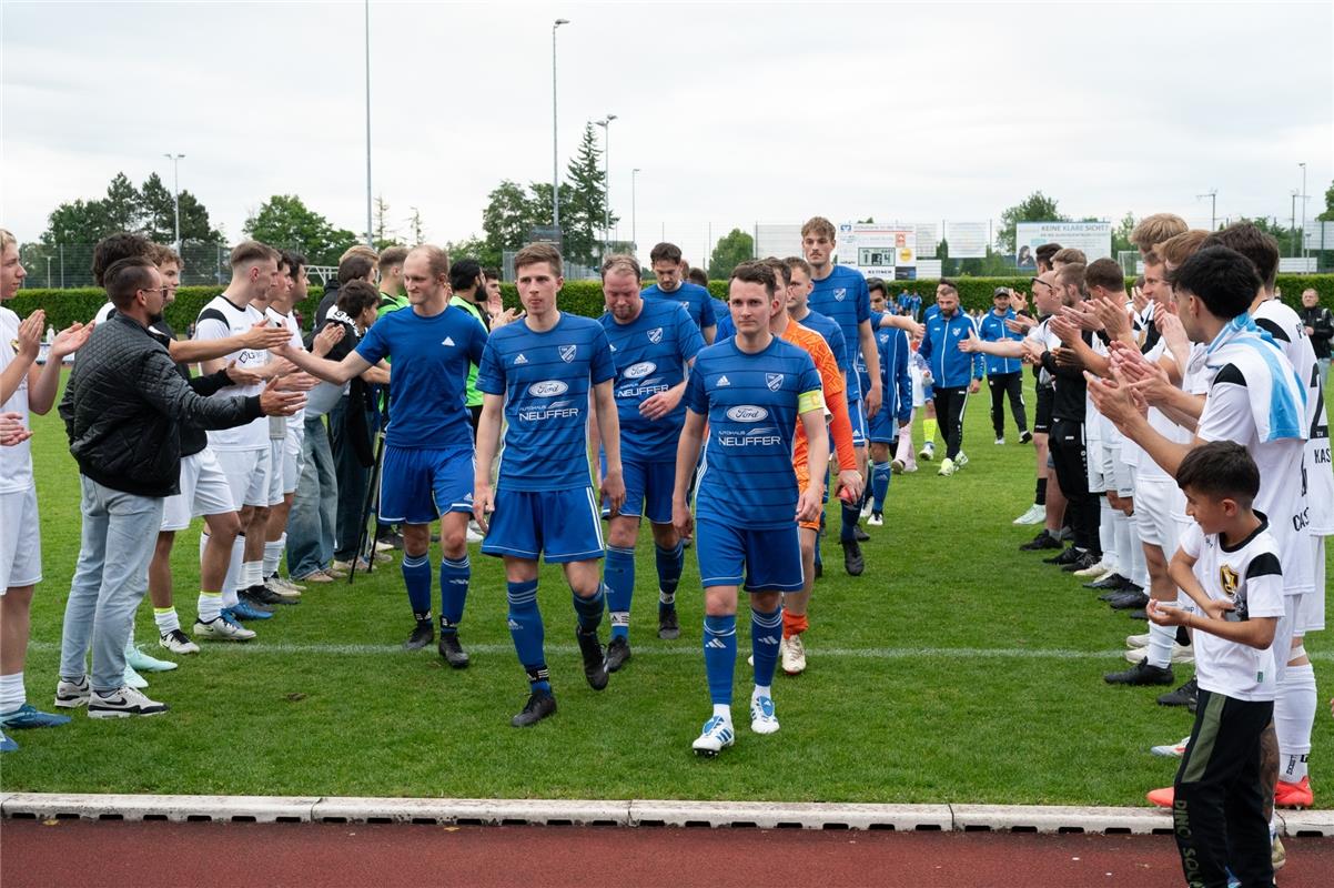 Herrenberg, Stadion, Aktiven-Pokalfinale, Bezirkspokal, TSV Kuppingen (blau) - T...
