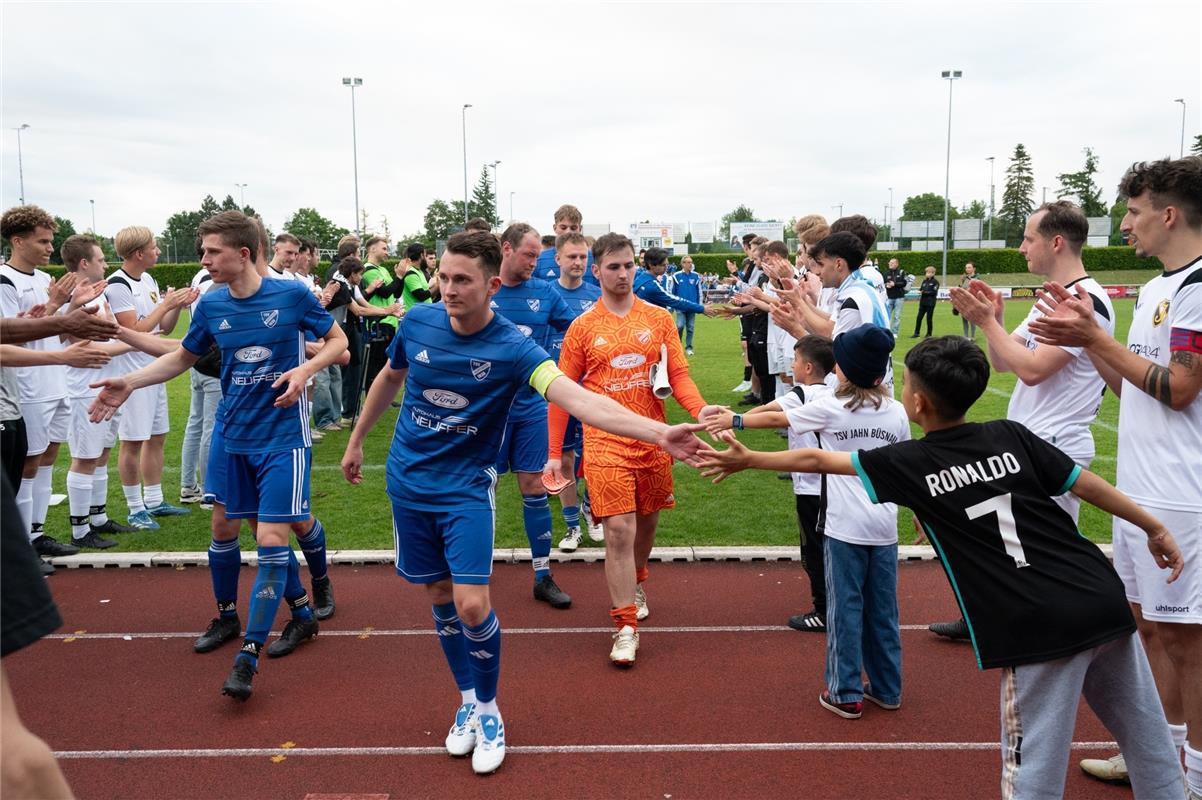 Herrenberg, Stadion, Aktiven-Pokalfinale, Bezirkspokal, TSV Kuppingen (blau) - T...