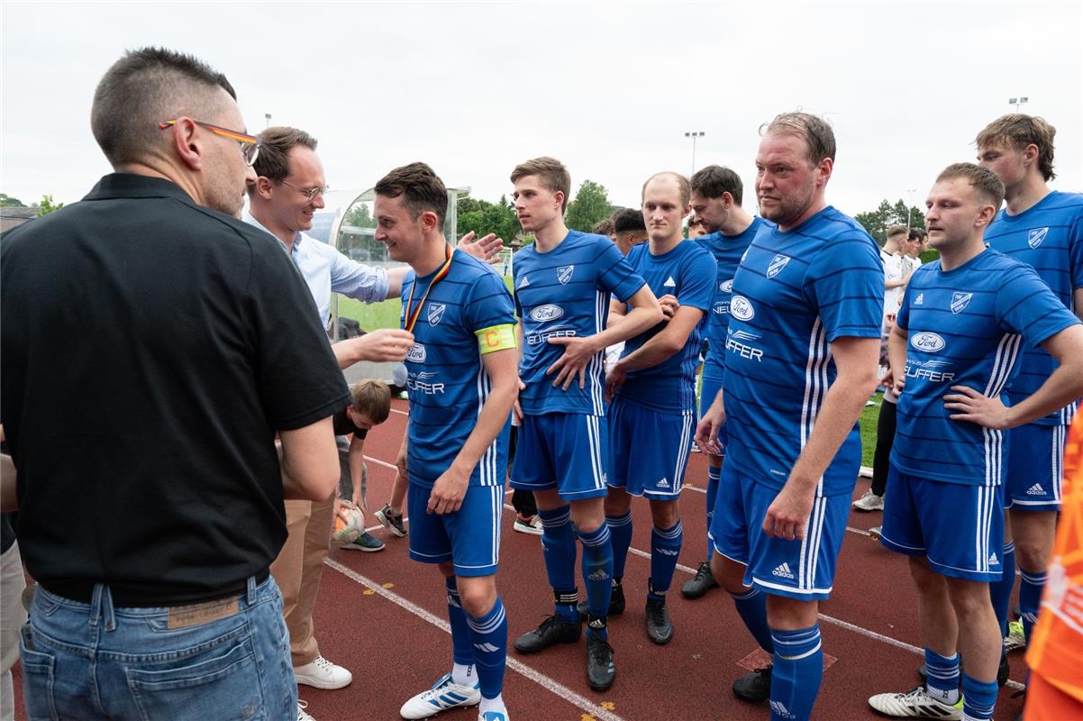 Herrenberg, Stadion, Aktiven-Pokalfinale, Bezirkspokal, TSV Kuppingen (blau) - T...