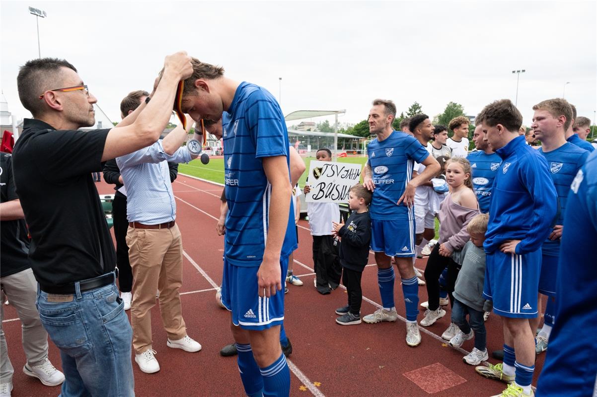 Herrenberg, Stadion, Aktiven-Pokalfinale, Bezirkspokal, TSV Kuppingen (blau) - T...
