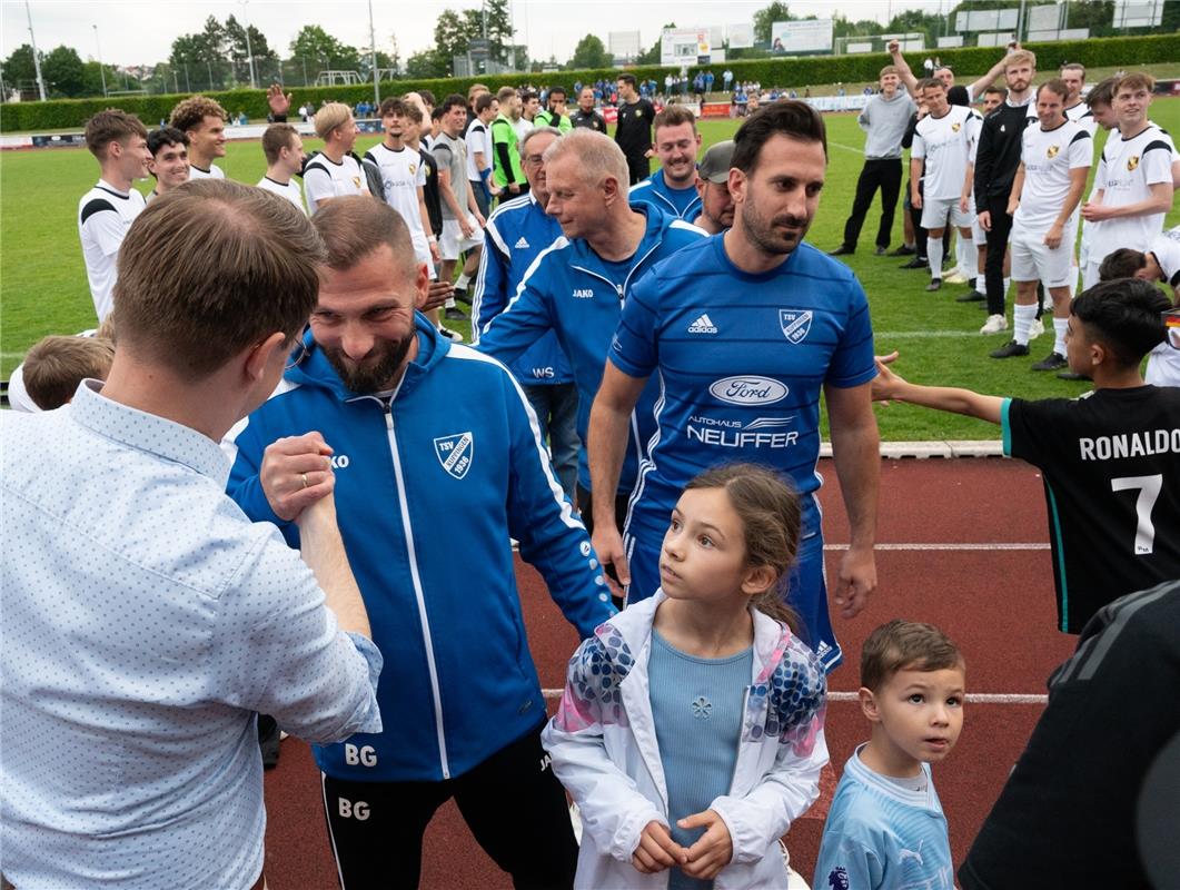 Herrenberg, Stadion, Aktiven-Pokalfinale, Bezirkspokal, TSV Kuppingen (blau) - T...