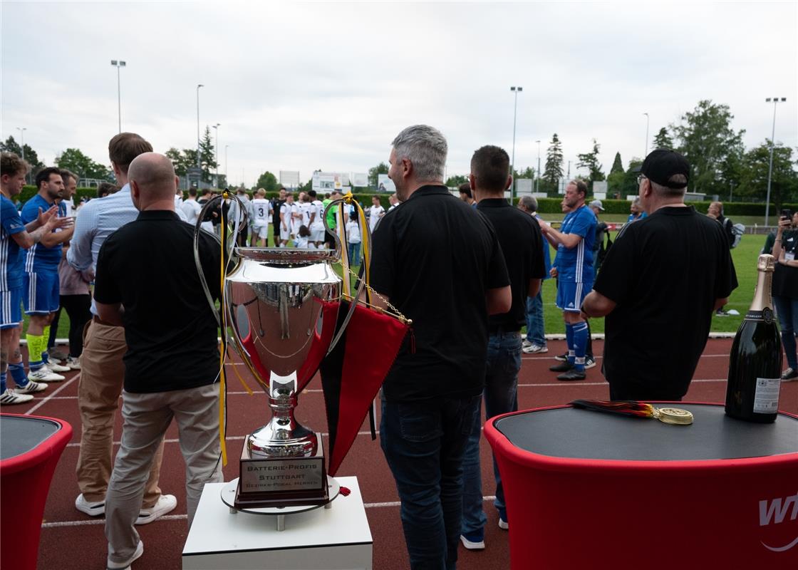 Herrenberg, Stadion, Aktiven-Pokalfinale, Bezirkspokal, TSV Kuppingen (blau) - T...