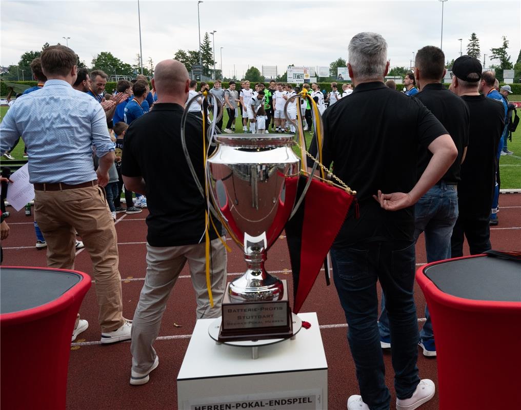 Herrenberg, Stadion, Aktiven-Pokalfinale, Bezirkspokal, TSV Kuppingen (blau) - T...