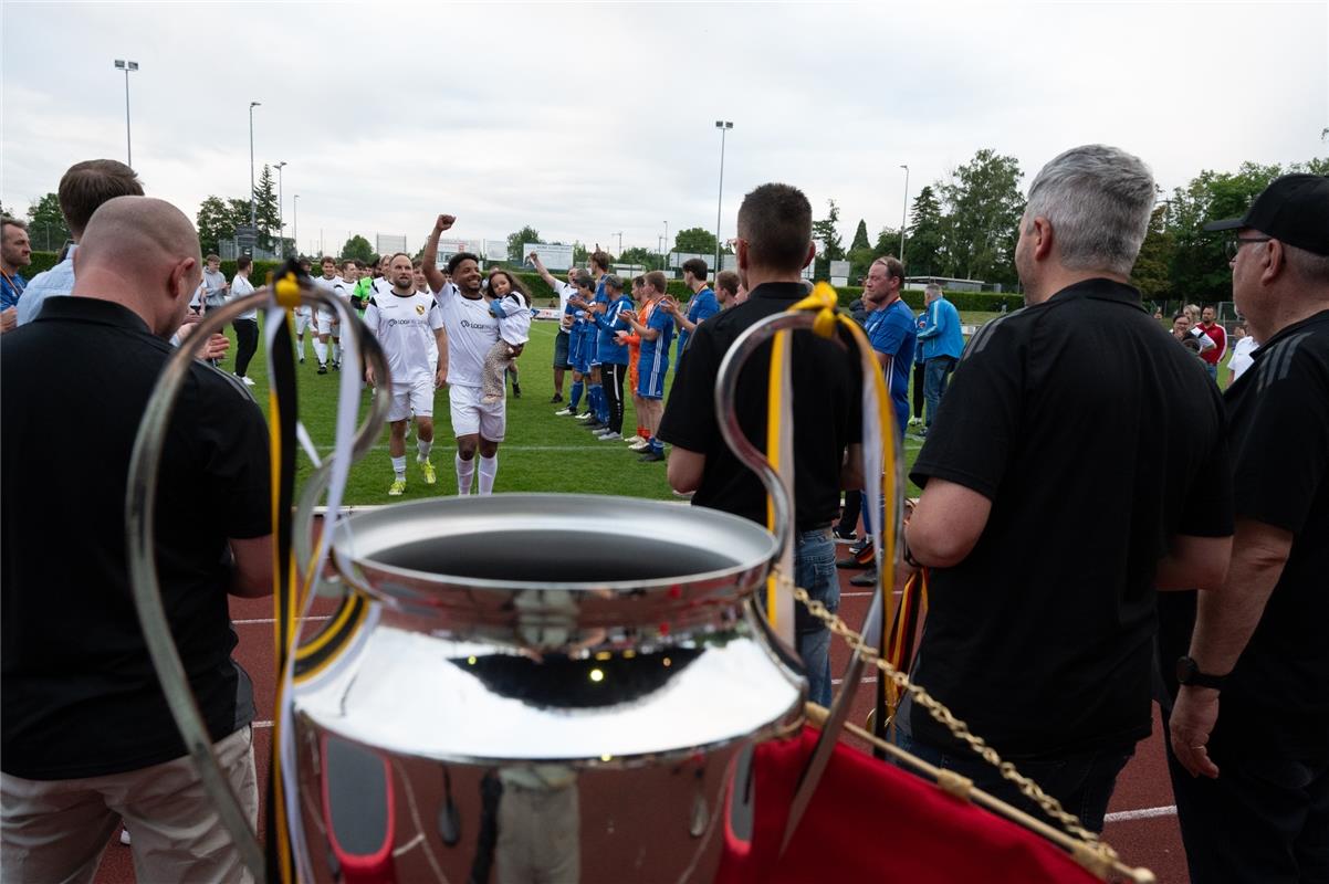 Herrenberg, Stadion, Aktiven-Pokalfinale, Bezirkspokal, TSV Kuppingen (blau) - T...