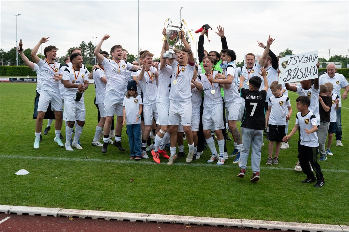 Herrenberg, Stadion, Aktiven-Pokalfinale, Bezirkspokal, TSV Kuppingen (blau) - T...