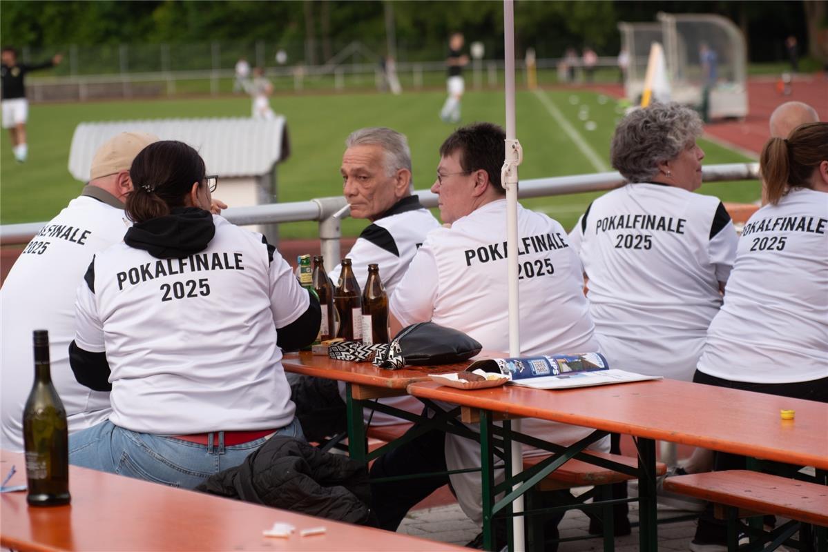 Herrenberg, Stadion, Aktiven-Pokalfinale, Bezirkspokal, TSV Kuppingen (blau) - T...