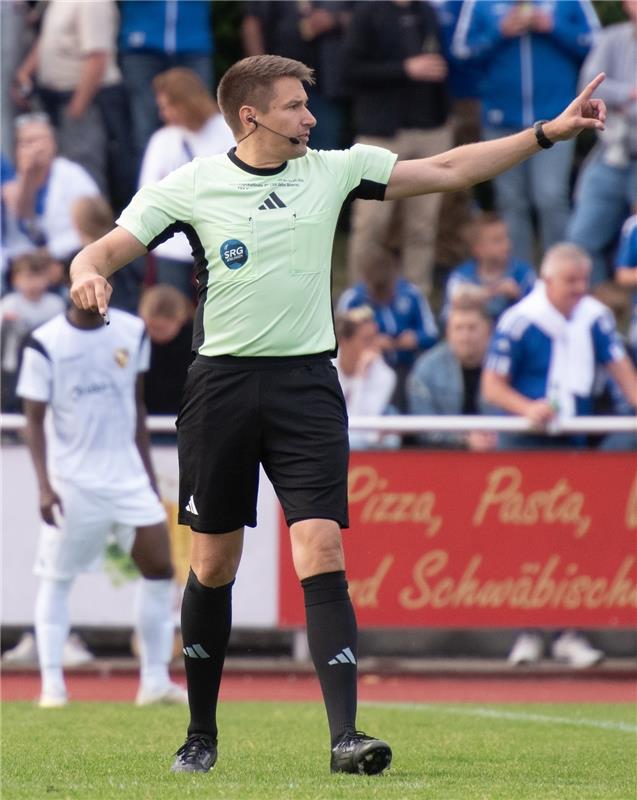 Herrenberg, Stadion, Aktiven-Pokalfinale, Bezirkspokal, TSV Kuppingen (blau) - T...