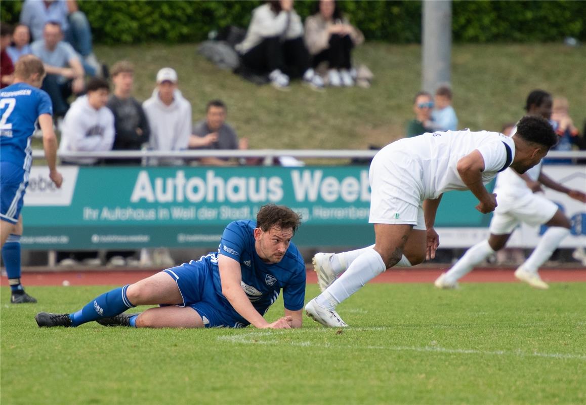 Herrenberg, Stadion, Aktiven-Pokalfinale, Bezirkspokal, TSV Kuppingen (blau) - T...