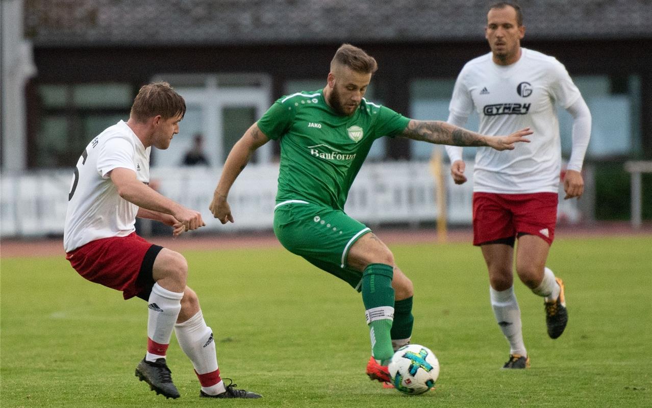 Herrenberg, Stadion, Fußball Bezirksliga, VfL Herrenberg (grün) - SV Gültlingen ...