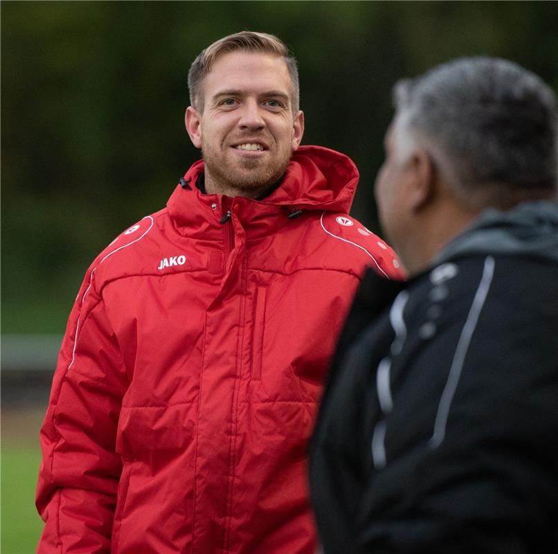 Herrenberg, Stadion, Fußball Bezirksliga, VfL Herrenberg (grün) - SV Gültlingen ...