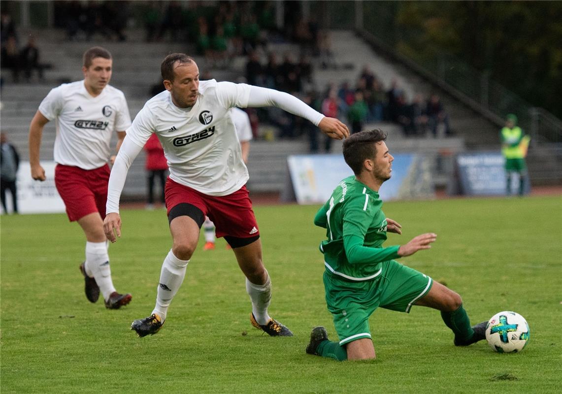 Herrenberg, Stadion, Fußball Bezirksliga, VfL Herrenberg (grün) - SV Gültlingen ...