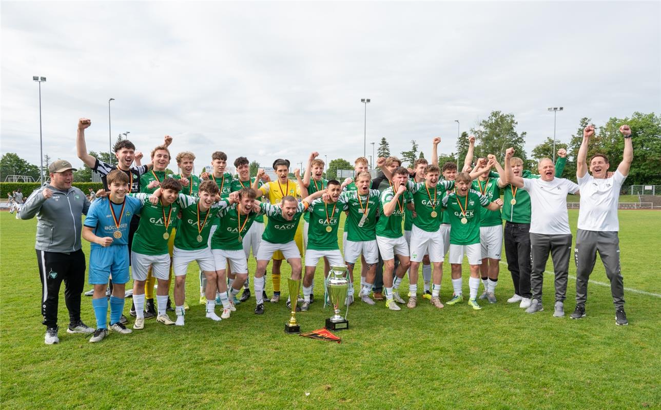 Herrenberg, Stadion, Fußball, Jugendpokalfinale, A-Jugend, VfL Herrenberg (grün)...
