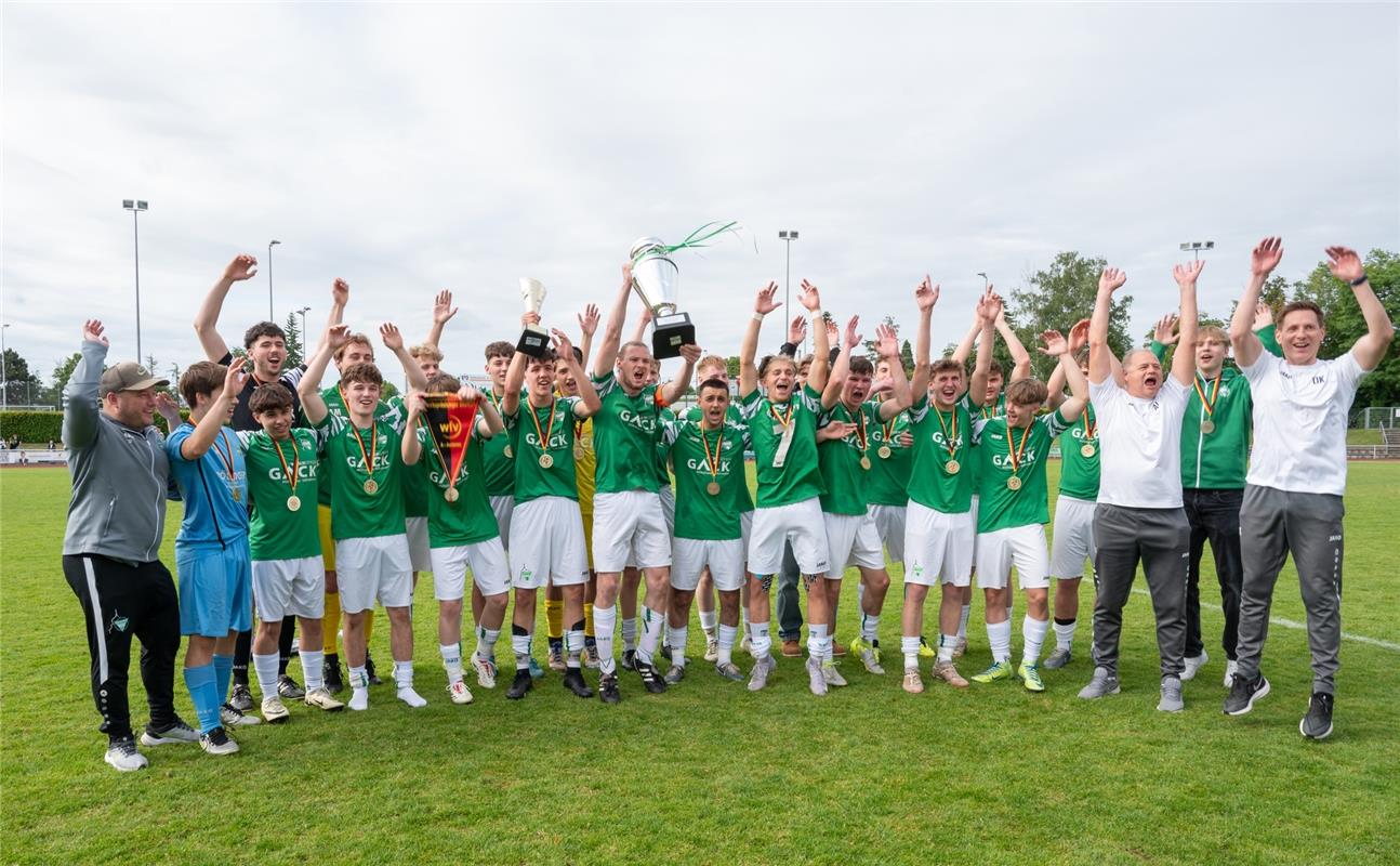 Herrenberg, Stadion, Fußball, Jugendpokalfinale, A-Jugend, VfL Herrenberg (grün)...