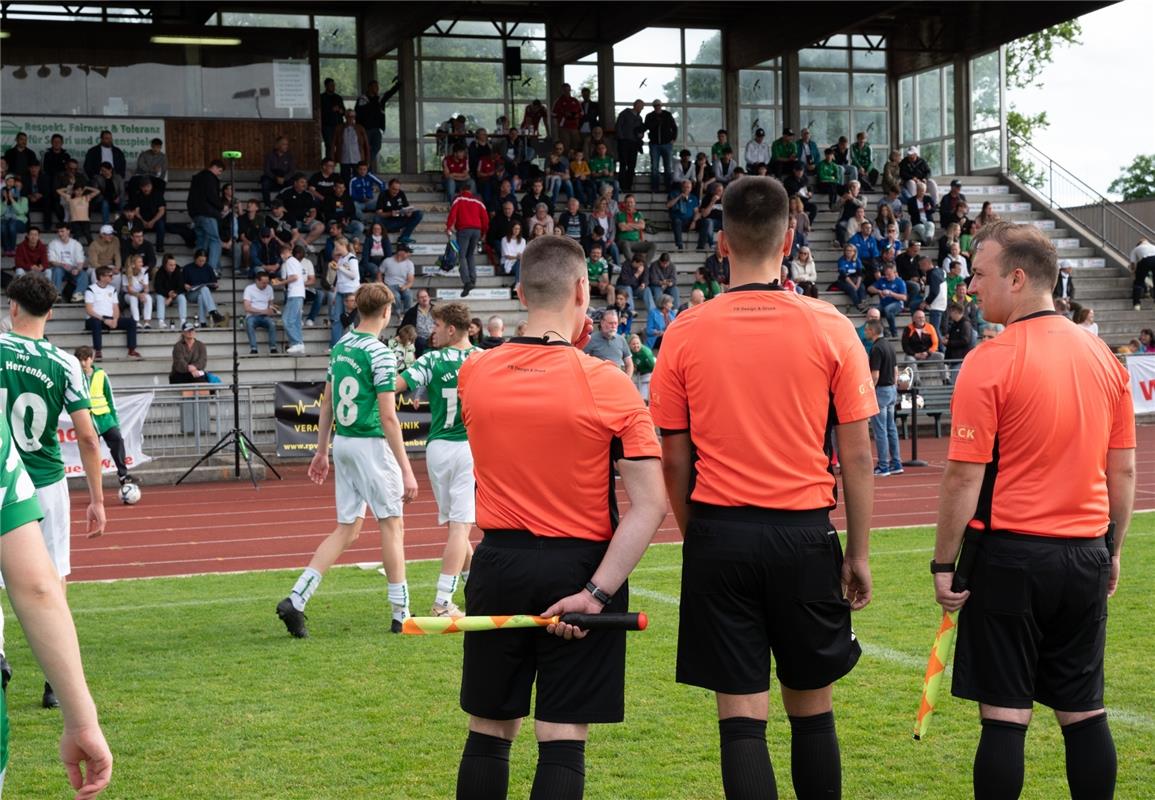 Herrenberg, Stadion, Fußball, Jugendpokalfinale, A-Jugend, VfL Herrenberg (grün)...