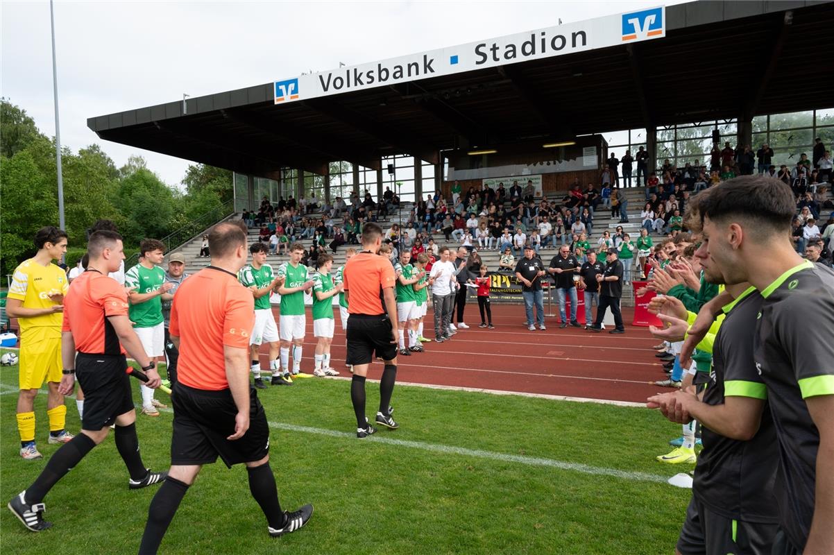 Herrenberg, Stadion, Fußball, Jugendpokalfinale, A-Jugend, VfL Herrenberg (grün)...