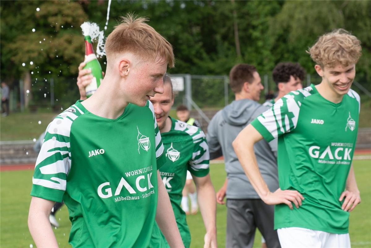 Herrenberg, Stadion, Fußball, Jugendpokalfinale, A-Jugend, VfL Herrenberg (grün)...