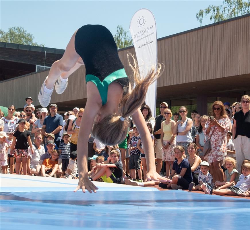 Herrenberg, VfL Center, Eröffnungstag, Show-Vorführungen,  Turnverein,  GB-Foto:...