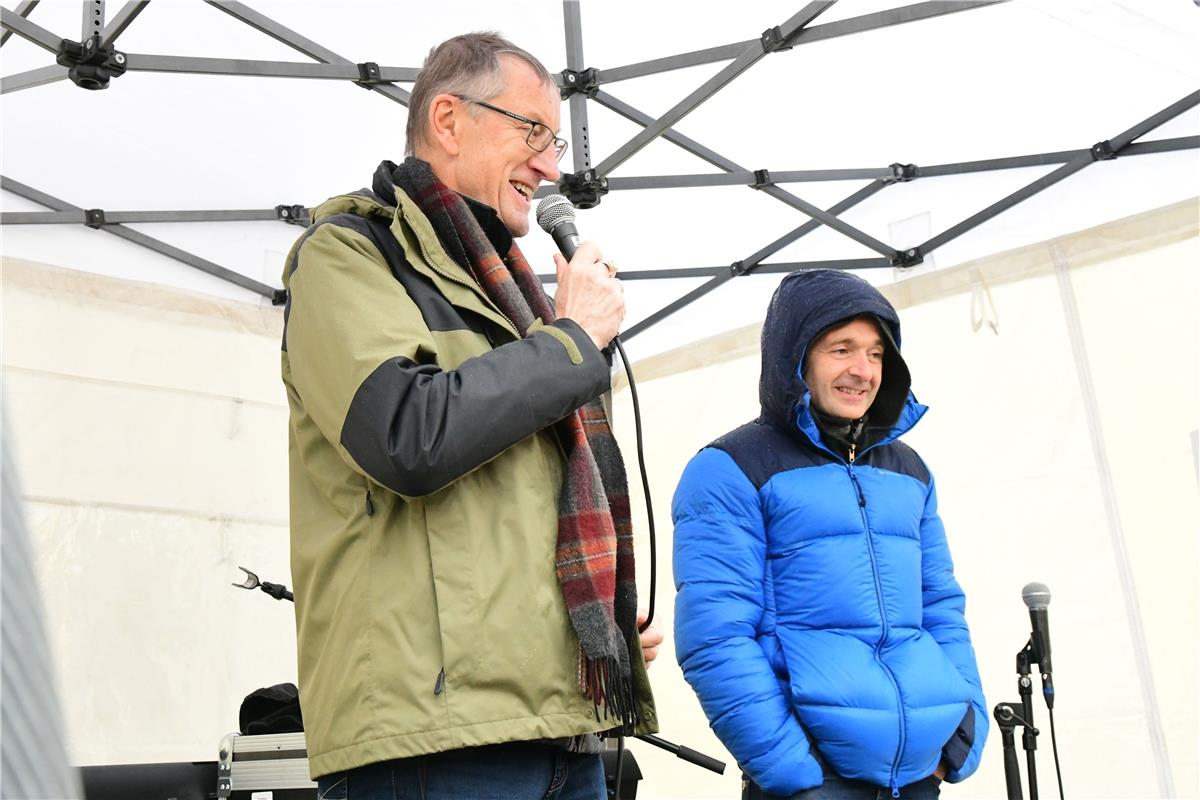 Herrenberg Weihnachtsliedersingen rund um den Schönbuchturm mit Patrick Bopp / F...