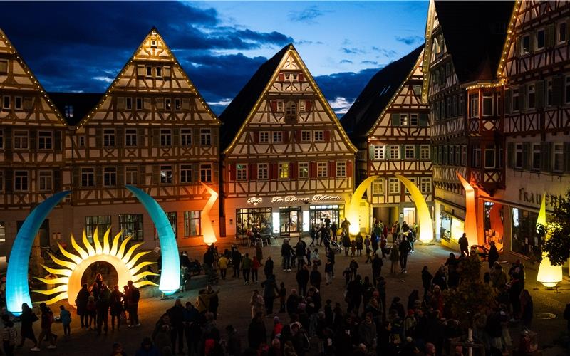 „Herrenberg leuchtet“: Die Altstadt bot am Wochenende eine besondere Atmosphäre. GB-Foto: Schmidt