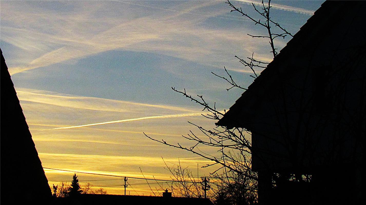 Heute scheint Geometrie in der himmlischen Schule dran zu sein ...  Von Frank Wi...