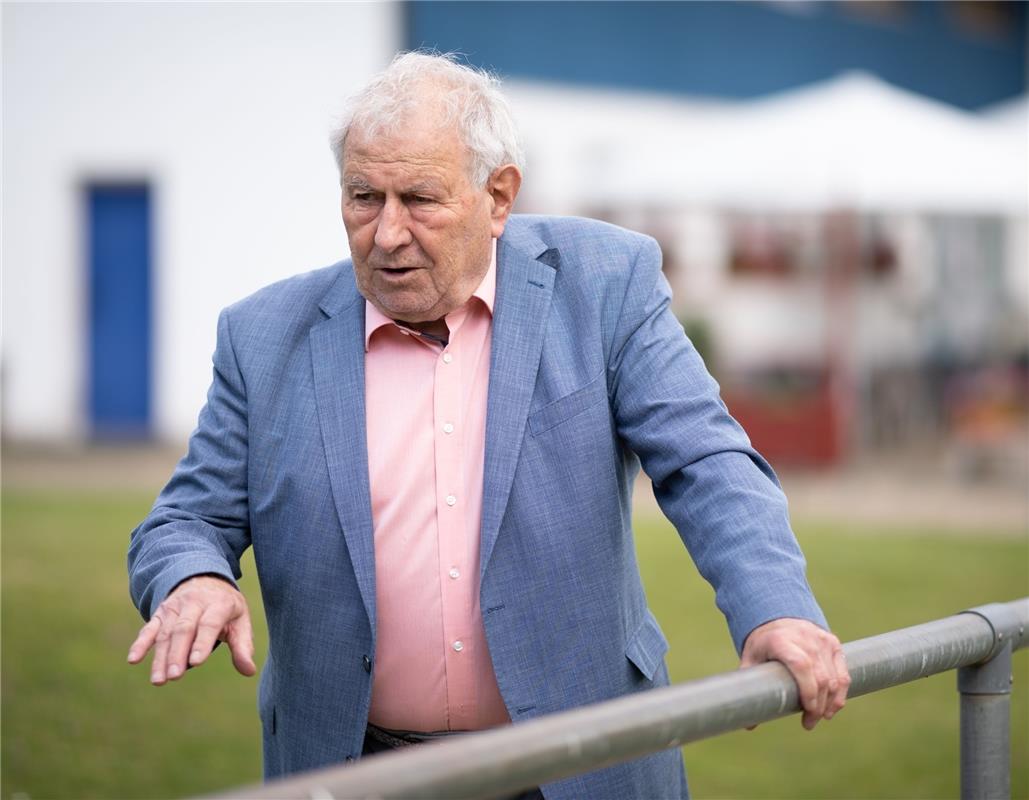 Hildrizhausen, Sportplatz, TSV Hildrizhausen, Helmut Hörmann, GB-Foto: Vecsey