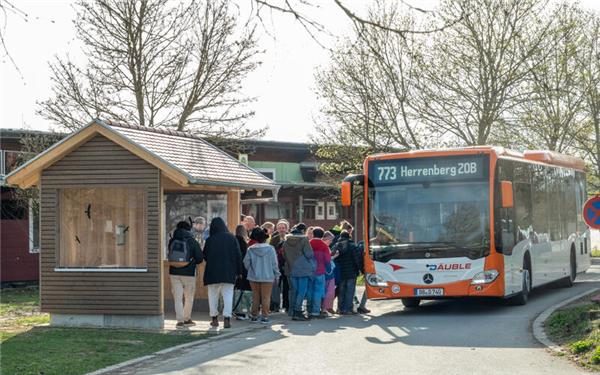 Im Feierabend-Verkehr wird das ÖPNV-Angebot rege genutzt. GB-Fotos: Vecsey