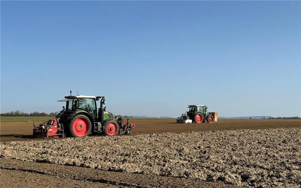 Im Märzen der Bauer... (fotografiert von Anja Schnotz aus Gäufelden)