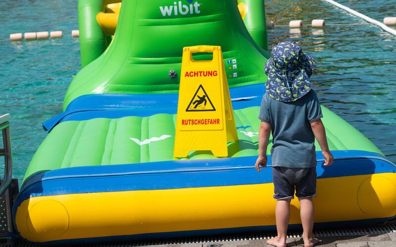 Im Naturfreibad waren Spaß und Spiel angesagt.GB-Foto: Schmidt