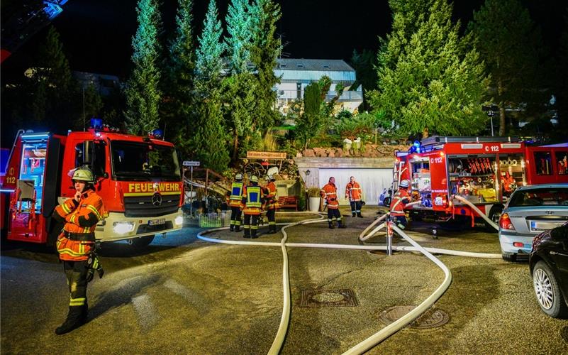 In dem Mehrfamilien haus brannte der unterste Stock aus. GB-Foto: Kreisfeuerwehrverband Calw/ Udo Zink