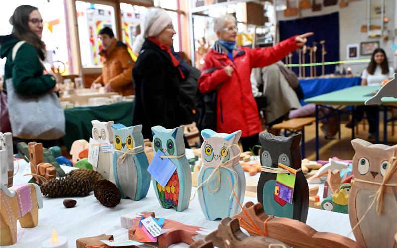 In der Holzwerkstatt sind schöne Kunstwerke entstanden. GB-Foto: Holom