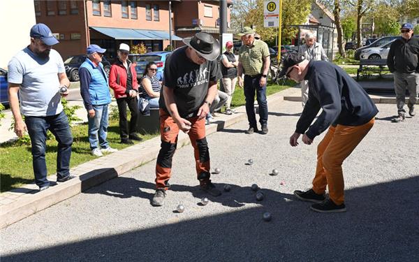 In der Seestraße kann man bis in die späten Abendstunden spielen. GB-Foto: gb