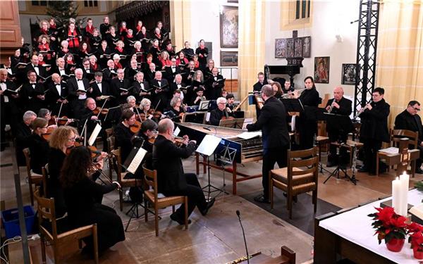 In der Stiftskirche wurde das Weihnachtsoratorium von J. S. Bach aufgeführt. GB-Foto: Holom