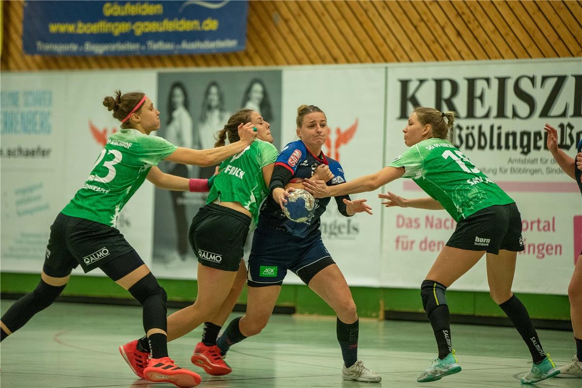 Jana Schaffrick (SG Kirchhof 09 #06), Annika Blanke (SG H2Ku Herrenberg #05) und...