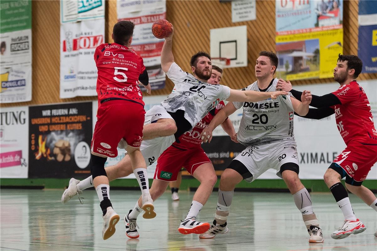 Janne Boehm (SG H2Ku Herrenberg #05), Sven Koenig (TSV 1866 Weinsberg #24), Mori...