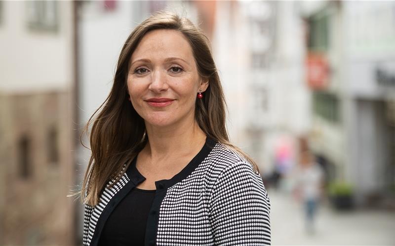 Jasmina Hostert kandidiert für die SPD im Wahlkreis Böblingen GB-Fotos: Schmidt//VanderWolf Images - stock.adobe.