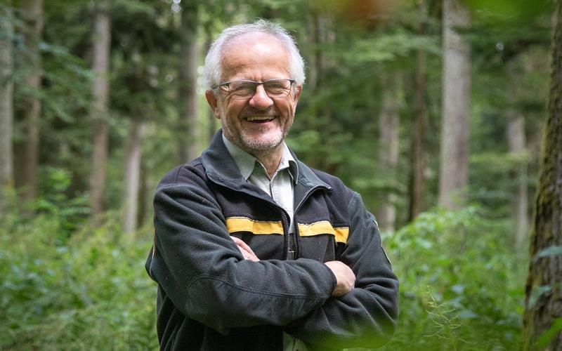 Jörg Schneider: „Wenn es dem Wald gut geht, haben die anderen auch was davon.“ GB-Foto: Vecsey
