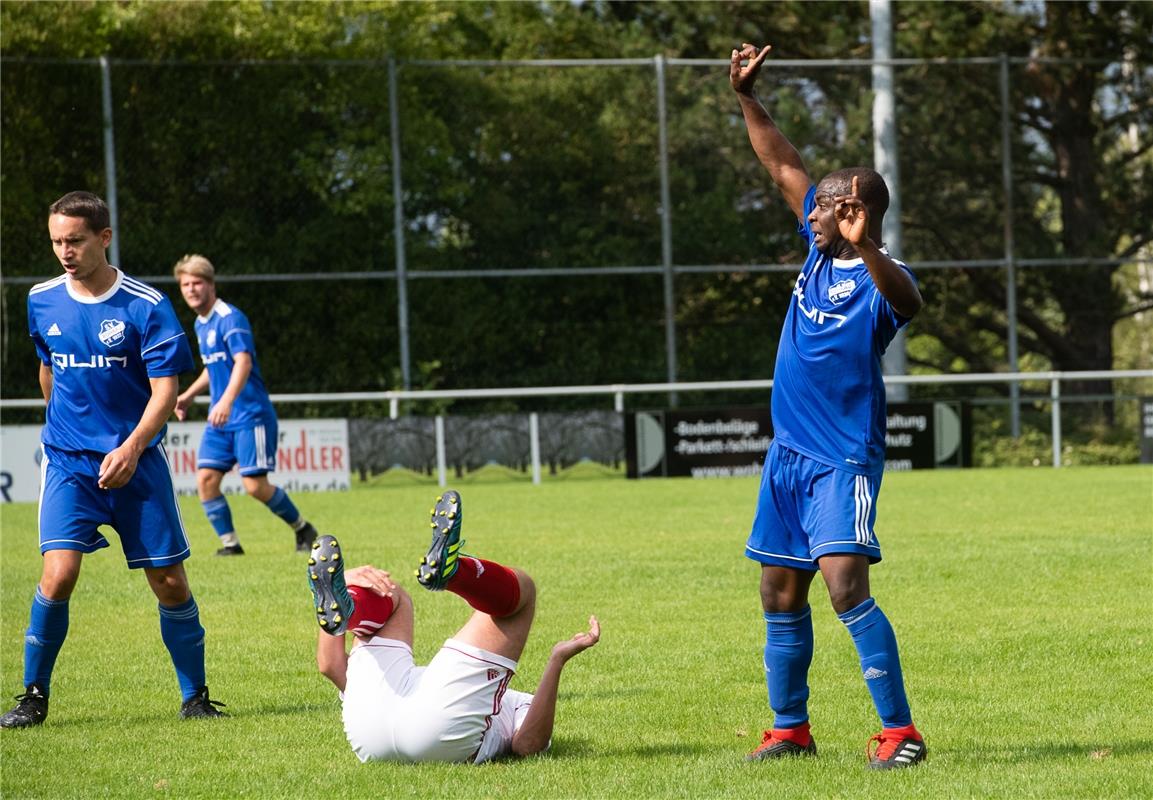 John Edegbe ( Rohrau blau )   Fußball Rohrau gegen Fortuna Böblingen 8 / 2019 Fo...