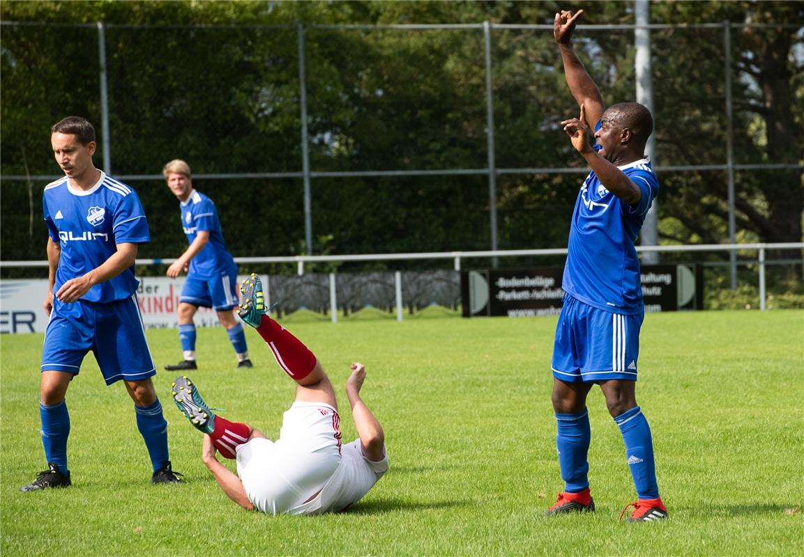 John Edegbe ( Rohrau blau )   Fußball Rohrau gegen Fortuna Böblingen 8 / 2019 Fo...
