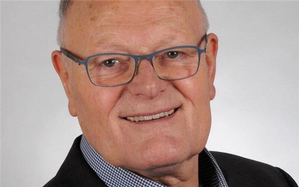 Jürgen Kersten (FSV Deufringen) nimmt Finanzen unter die Lupe. GB-Foto: gb