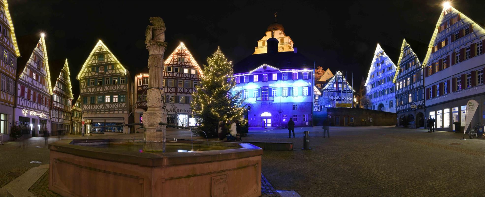 Jürgen Metz hat das Lichtspiel auf dem Herrenberger Marktplatz gefallen.