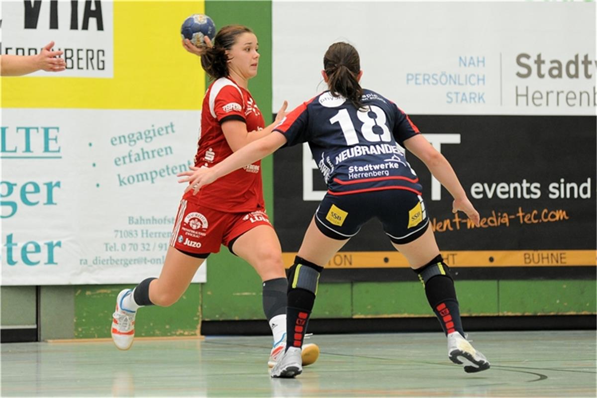 Katarina Pavloic (BSV Sachsen Zwickau #11) gegen Stefanie Hopp (BSV Sachsen Zwic...