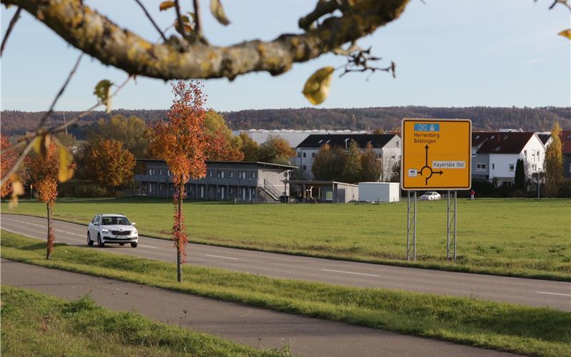 Kayertäle Ost grenzt an die Nordrandstraße und ans bestehende Wohngebiet Kayertäle an. GB-Foto: Bäuerle