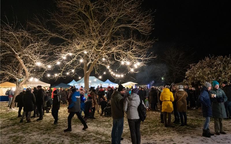 Übersicht: Am Wochenende viele Weihnachtsmärkte im Oberen Gäu Kayher Pfarrgarten: Weihnachtsmarkt mit AtmosphäreGB-Foto: (Archiv): Vecsey
