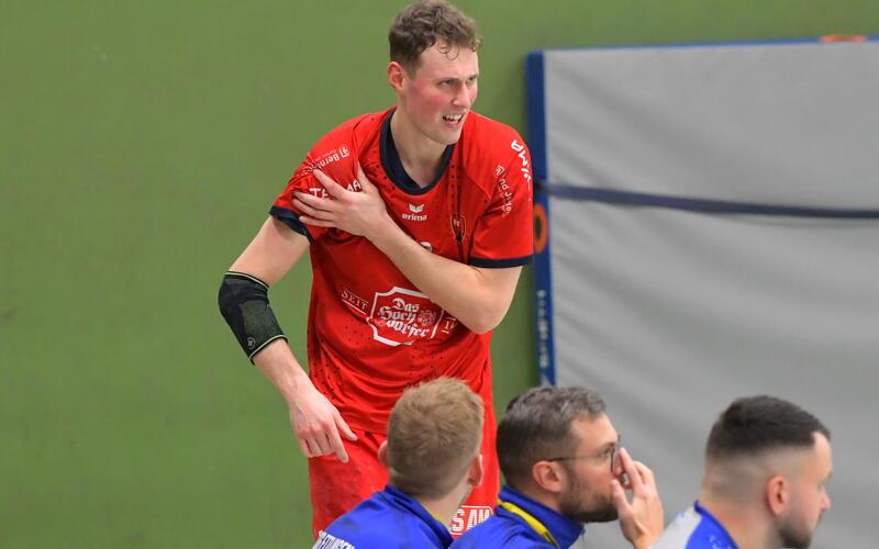 Kenneth Stiegen wusste sofort, dass mit seiner Schulter etwas nicht in Ordnung ist. GB-Foto: Gebhardt