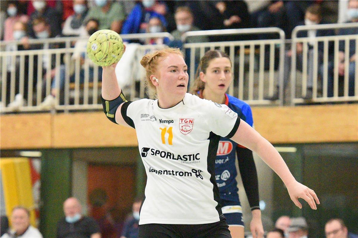 Kerstin Foth (TG Nuertingen #11)   Kuties Herrenberg vs. TG Nuertingen  Handball...