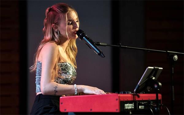 Kiara Huber studiert Jazz-Gesang an der Hochschule für Musik und Darstellende Kunst in Stuttgart (HMDK Stuttgart). GB-Foto: gb